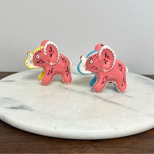 Elephant salt and pepper shakers